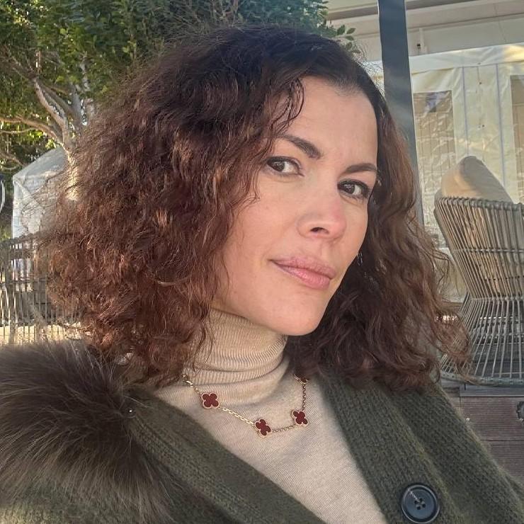 Сын блогера Надежды Амрани выпал из окна