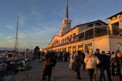 В Сочи объявлены учебные стрельбы в морском порту