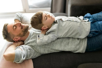 «Ты мне не отец!»: что важно знать отчиму, чтобы наладить отношения с неродным ребенком