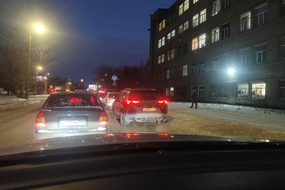 Челябинск вечером 22 декабря в 10-балльных пробках