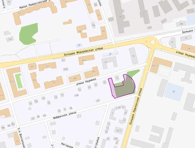 Участок под застройку выделен фиолетовым цветом | Источник: публичная кадастровая карта / Росреестр