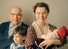 Татьяна Брухунова гостит с дочкой у мамы, сестра Фриске хочет сделать пластику. Соцсети звезд