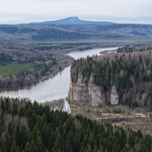 Вдали — Полюд | Источник: Максим Кудряшов