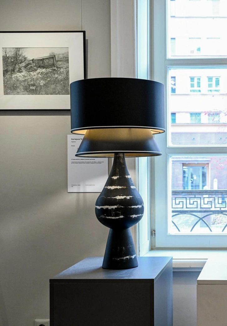  Ольга Миккова. Лампа из серии «За тобой» | Источник: Елена Сячина