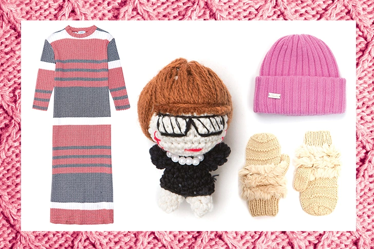 Платье, Asos; игрушка, Mua Mua; шапка, Chobi; варежки, French Сonnection.