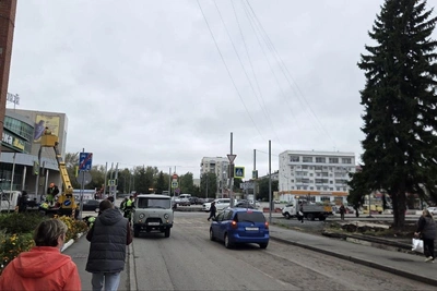 В Кургане у ТЦ «Пушкинский» не работает светофор