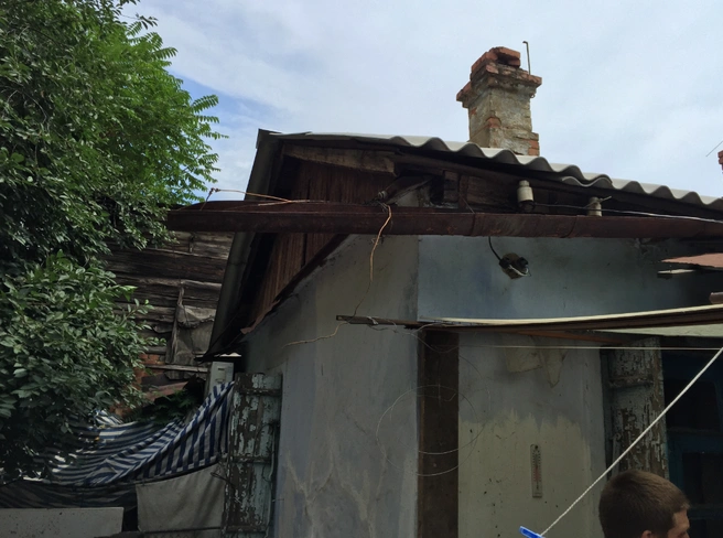Аварийный дом на Базовской 