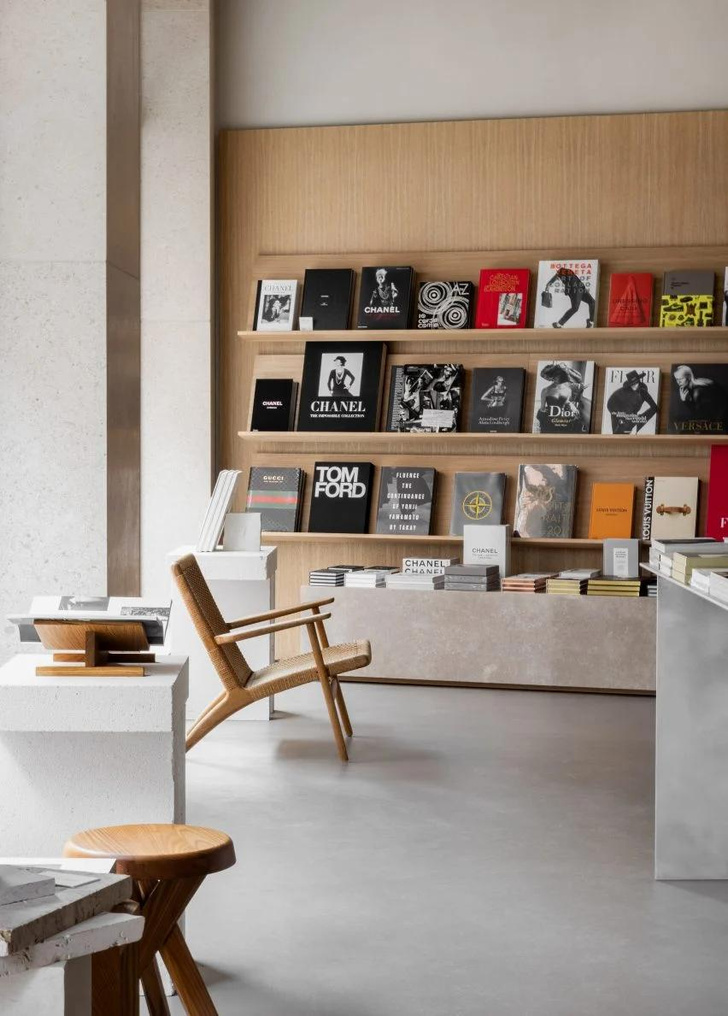 Книжный магазин по проекту Norm Architects в Копенгагене