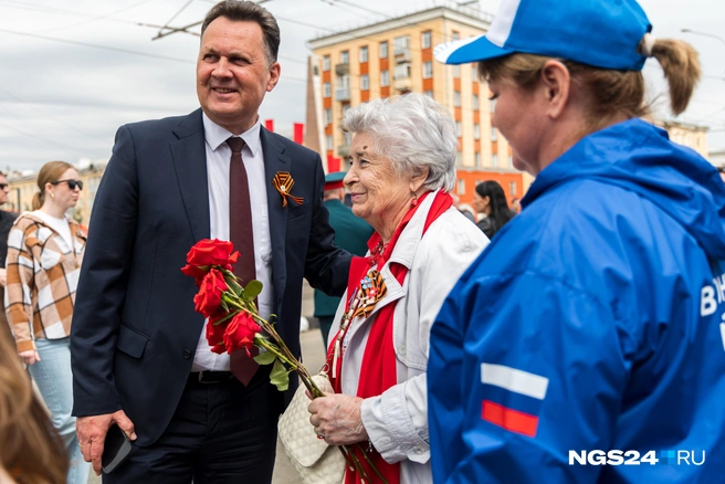 Первое 9 Мая в качестве мэра | Источник: Мария Ленц / NGS24.RU