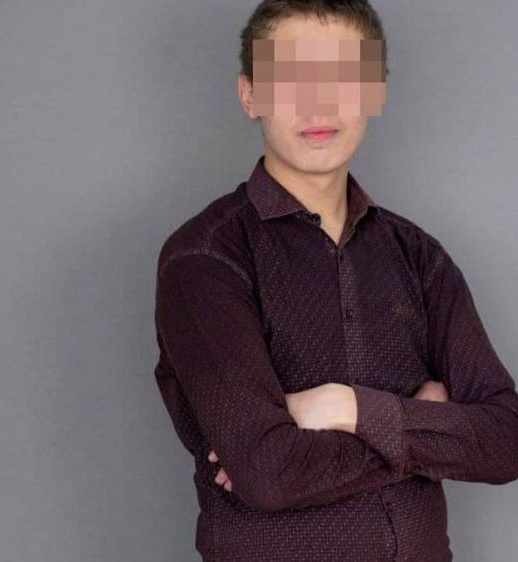 Ему 15 лет, ей — 46: школьник обвинил учительницу в совращении и показал фото