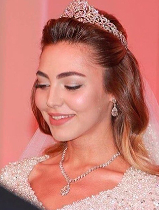 Фото №10 - Elie Saab создал свадебный наряд за 27 млн руб. для невесты сына Гуцериева