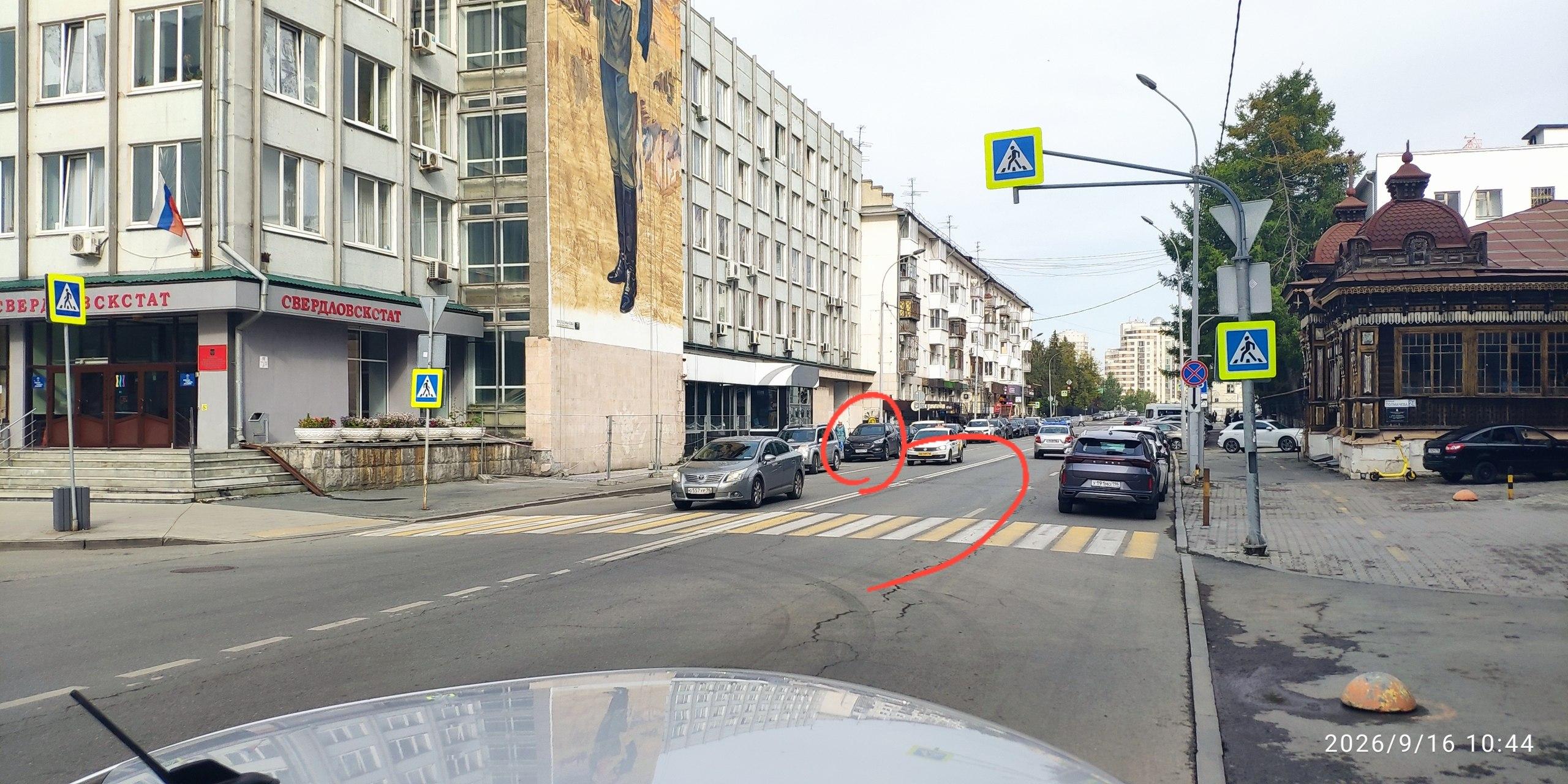 «Езда по памяти — зло». Екатеринбургский автоэксперт раскритиковал ГАИ и подал в суд из-за спорного…