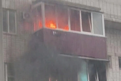 В Волгограде при пожаре в многоэтажке пострадал ребенок