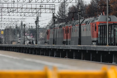 Поезда в Крым и обратно задерживаются из-за проблем на мосту