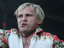 Украинский рокер сбил женщину с ребенком на переходе