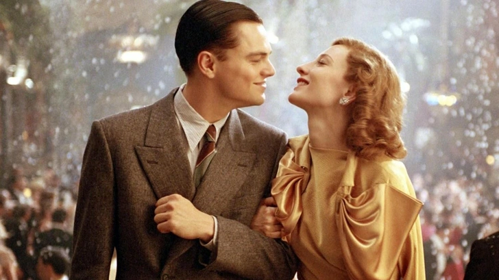 Почему рядом с невероятно красивыми женщинами часто можно встретить очень посредственных мужчин | Источник: кадр из фильма «Авиатор» (2004)