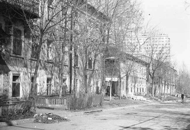 Так выглядел дом на углу Мичурина и Соборной ориентировочно в начале 80-х годов | Источник: Герман Рассветов / oldsaratov.ru