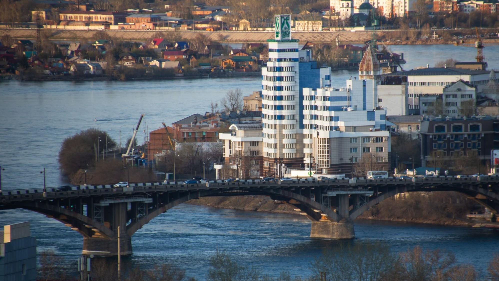 Заколдованный край: москвичка переехала жить в Сибирь — честно рассказала о плюсах и минусах нового города