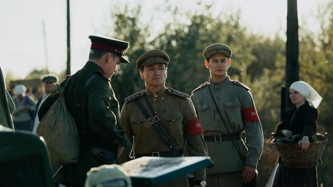 Награда «Фильм года» досталась военной драме «Август» с Сергеем Безруковым, Павлом Табаковым и Никитой Кологривым | Источник: кадр из фильма «Август» (16+), реж. Никита Высоцкий, Илья Лебедев / «Централ Партнершип»