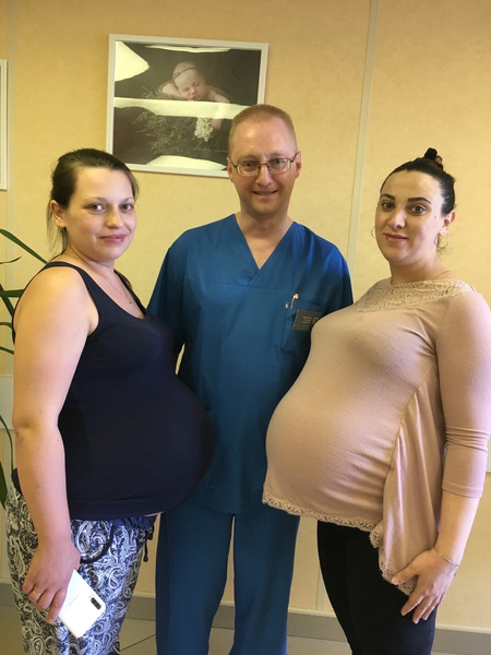 В петербургском роддоме две женщины одновременно родили тройняшек