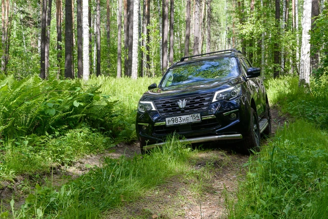 Автомобиль можно взять на тест-драйв в салоне «Автолига» | Источник: Виктор Храмов