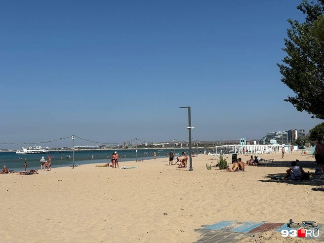 Отдыхающих совсем немного | Источник: Валерия Дульская / 93.RU