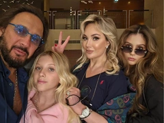 Как выглядят дочь и падчерица Стаса Михайлова — выросли красавицами в маму