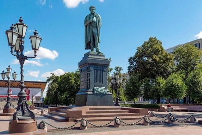 Памятник Пушкину в Москве хотят вернуть на историческое место