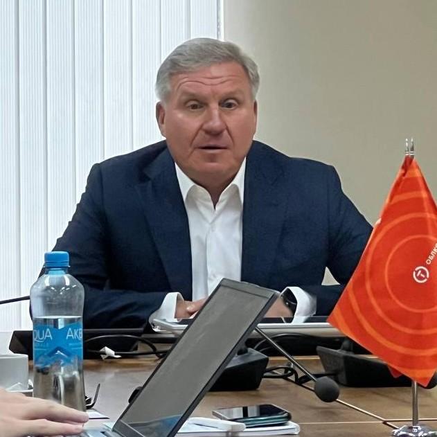 <p>Алексей Бобров</p>