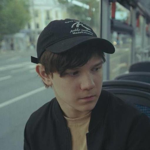 <p>Захар</p>