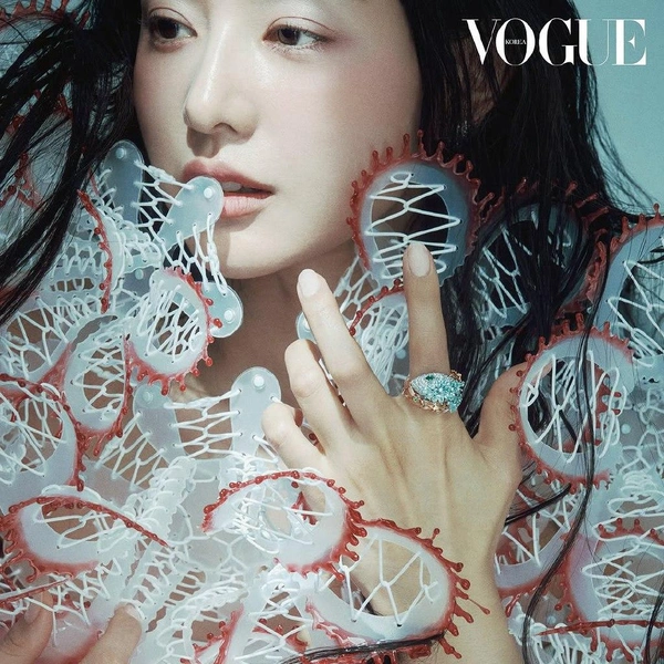 Источник: @voguekorea