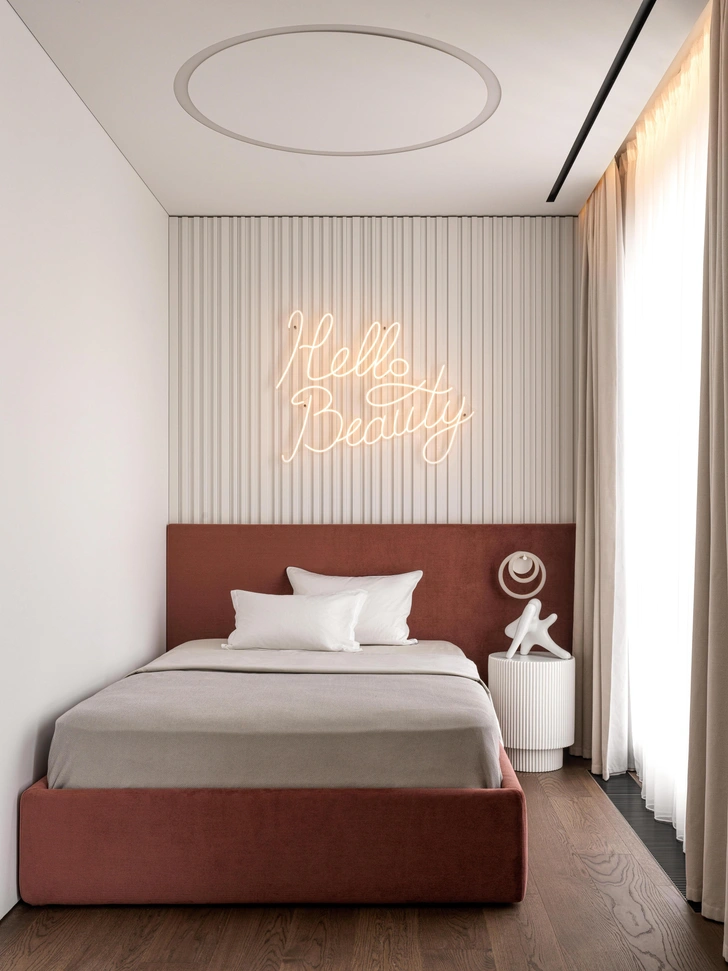 Кровать, Woodfans.  | Источник: Сергей Красюк. Стиль: Екатерина Наумова