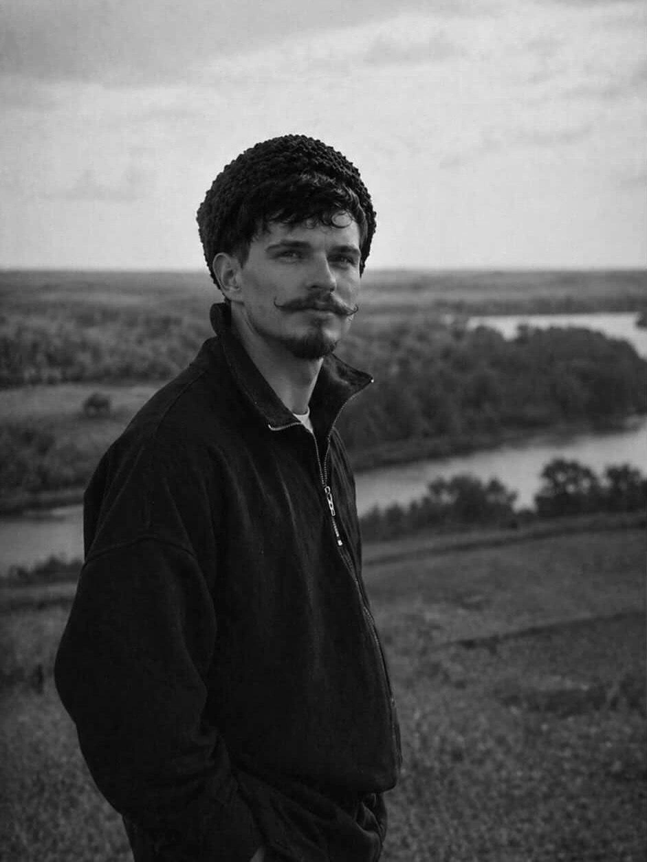 Пока Алексей сосредоточился на карьере | Источник: plutto_boy / Instagram.com*