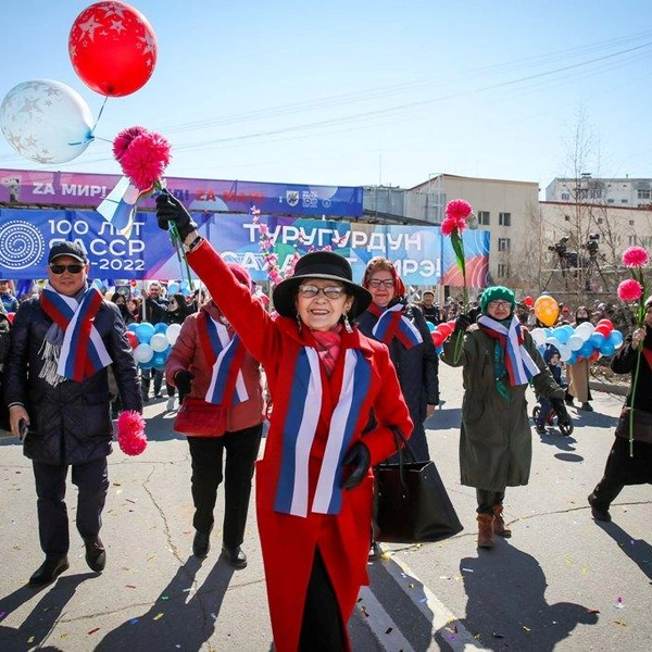 Участники первомайской демонстрации в 2022 году  | Источник: Федерация профсоюзов РС (Я)