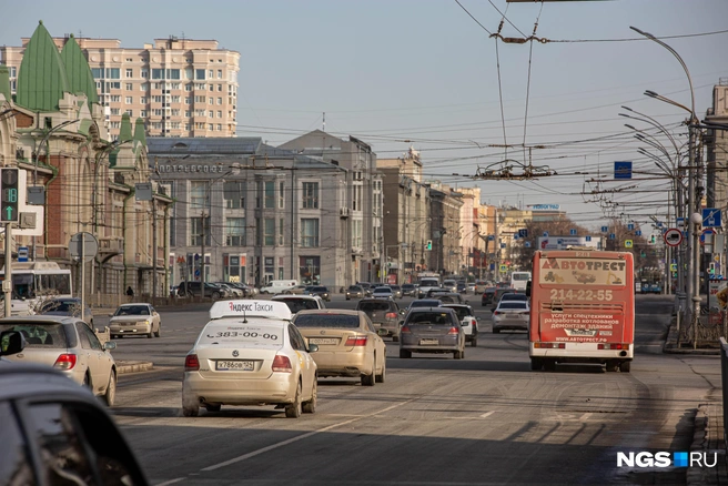 Предприниматели уверены, что топливо — одна из основных статей их расходов — будет ещё дорожать | Источник: Александр Ощепков / NGS.RU