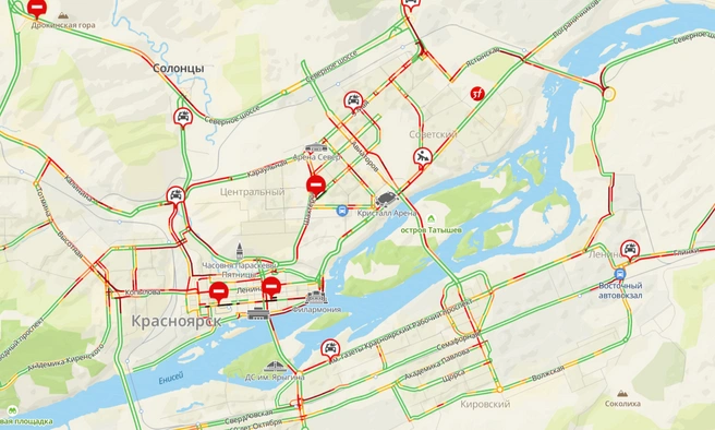 Все дороги окрасились в красный  | Источник: 2gis.ru