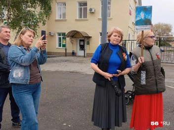 "Ценой их жизней нам достался праздник солнца и весны — День Памяти, День Мира, День Победы!" | Источник: Владислав Митрошин / 56.RU