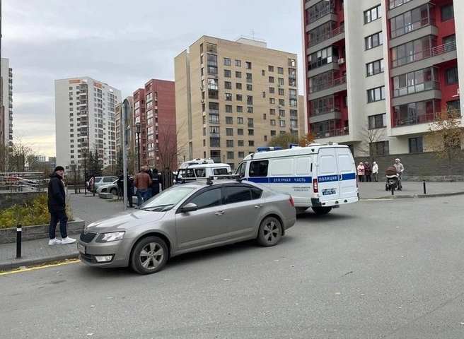 В Тюмени школьница покончила с собой из-за неразделенной любви к однокласснице | ya62.ru
