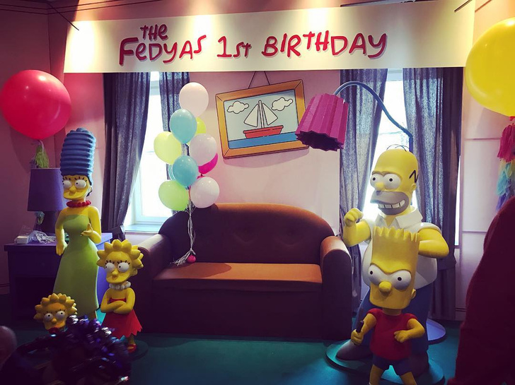 Анастасия Винокур отметила день рождения сына в стиле «Симпсонов»