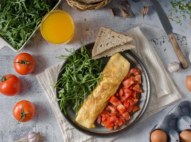 Французский омлет по рецепту шеф-повара: завтрак, который сделает ваше утро идеальным