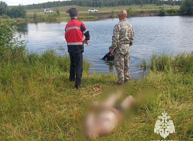 Мужчины ушли под воду | Источник: МЧС Башкирии / T.me
