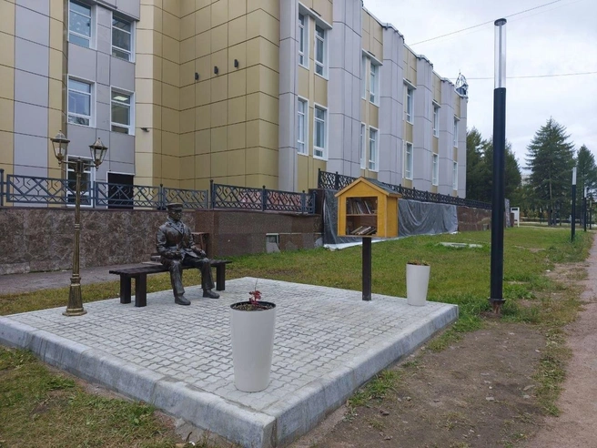 Единственный в Якутии памятник Жириновскому | Источник: Руслан Симушин / 14.RU