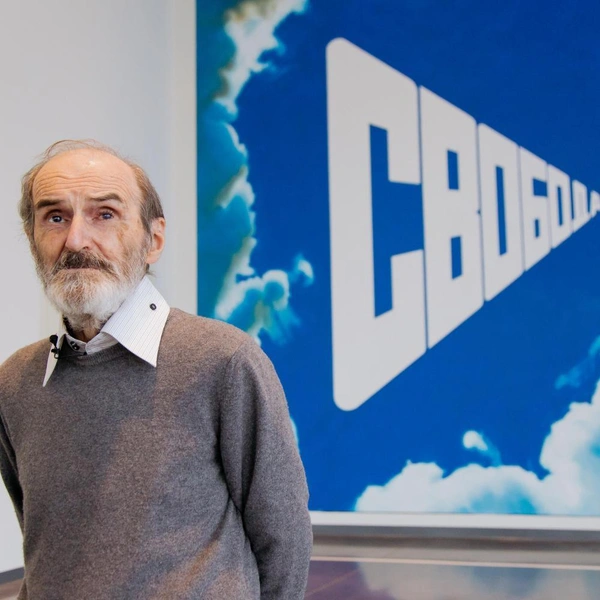 Эрик Булатов скончался в возрасте 92 лет — художник, подаривший миру «Свободу» и «Славу КПСС» Эрик Булатов скончался в возрасте 92 лет — художник, подаривший миру «Свободу» и «Славу КПСС»