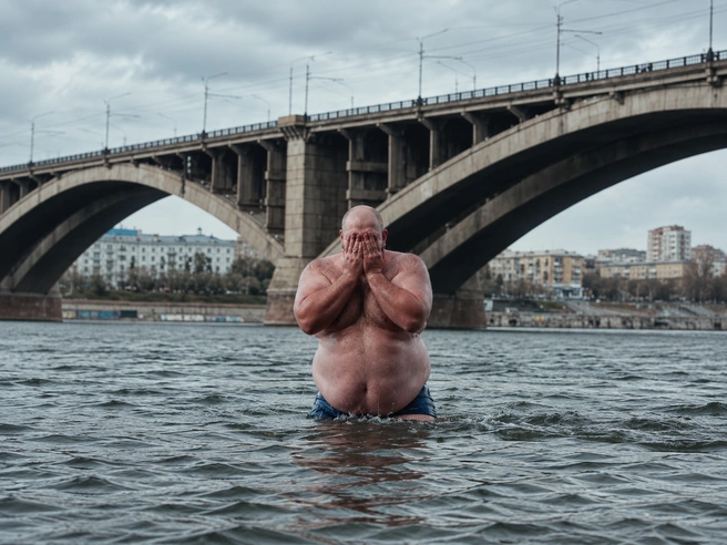 Октябрьский Енисей Камоцкого не пугает | Источник: ufceurasia / Instagram (экстремистская организация, деятельность запрещена в РФ)