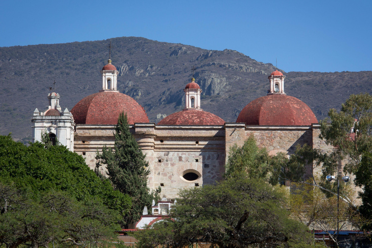 Легенды оказались правдой: под алтарем церкви в Мексике нашли вход в загробный мир сапотеков