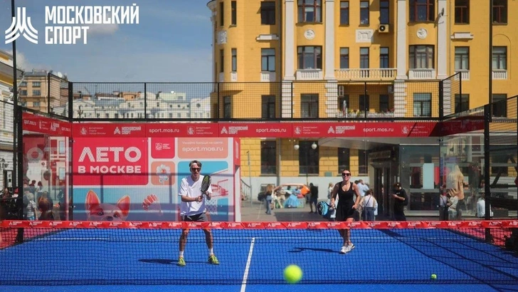 Поиграть в падел, послушать «Красную Москву» и сходить на тайский массаж: 5 идей, чтобы ярко начать последний месяц лета | Источник: Пресс-служба