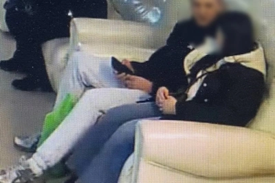 Полиция Благовещенска вернула будущей маме похищенный телефон