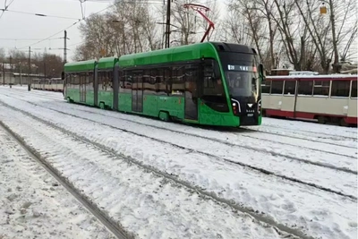 Трехсекционный трамвай совершил пробный рейс в Челябинске