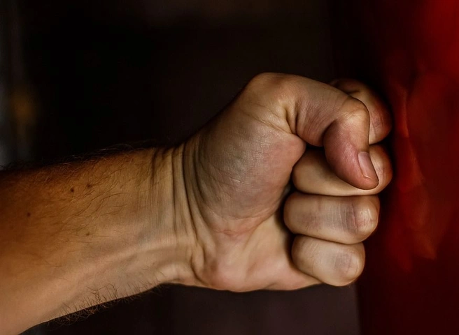 В Сызрани школьники жестоко избили учительницу | ya62.ru
