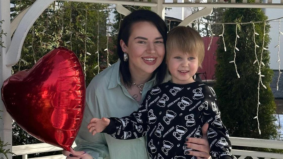 Органы опеки забрали у Саши Черно сына&nbsp;&mdash; она назвала виновных в этом